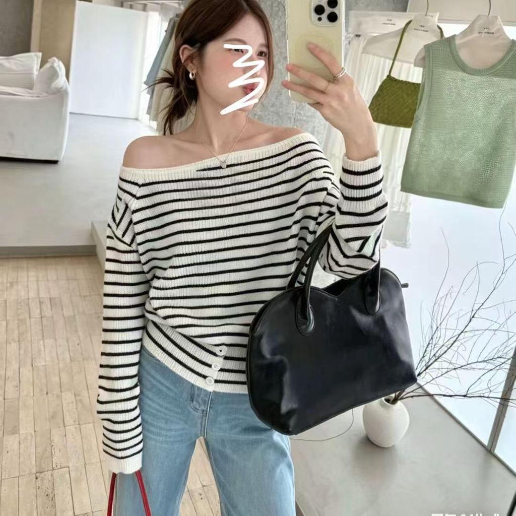 2026 Spring Korean Color Block One-Shoulder Knitwear: Loose Fit, Slimming Stripe Sweater
