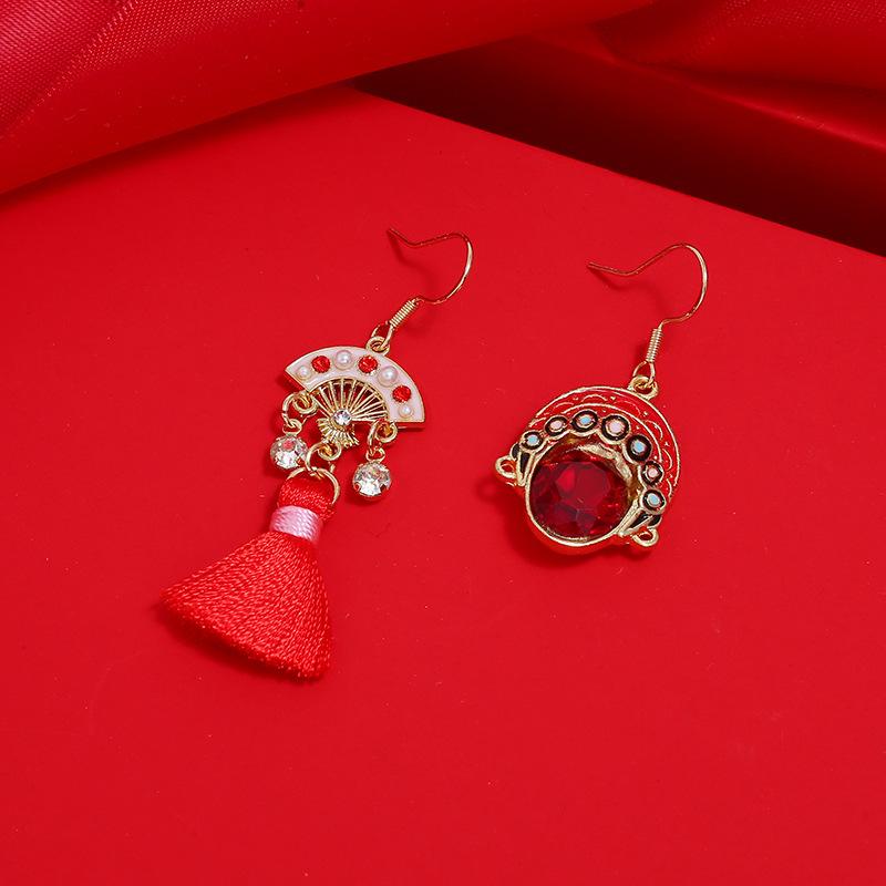 Chinese style knife and horse dan retro Peking Opera face mask earrings femininity long fringed stud earrings red trendy ear jewelry
