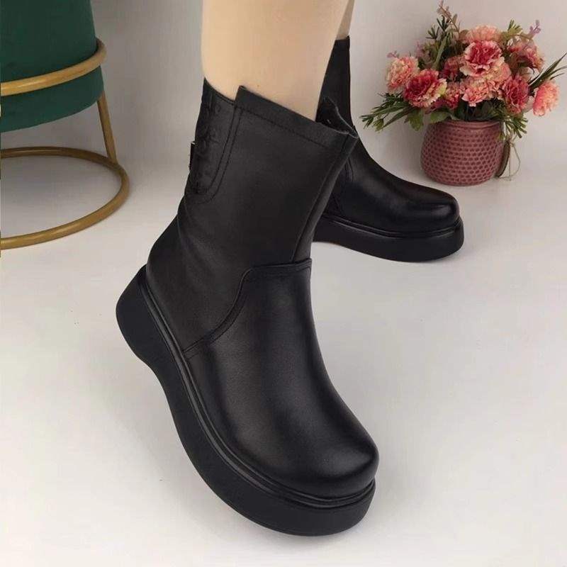 Broken Size Extra Thick Snow Boots Women's Winter New High-top Non-slip Velvet Warm Cotton Boots Thickened Soles Northeast Cotton Shoes