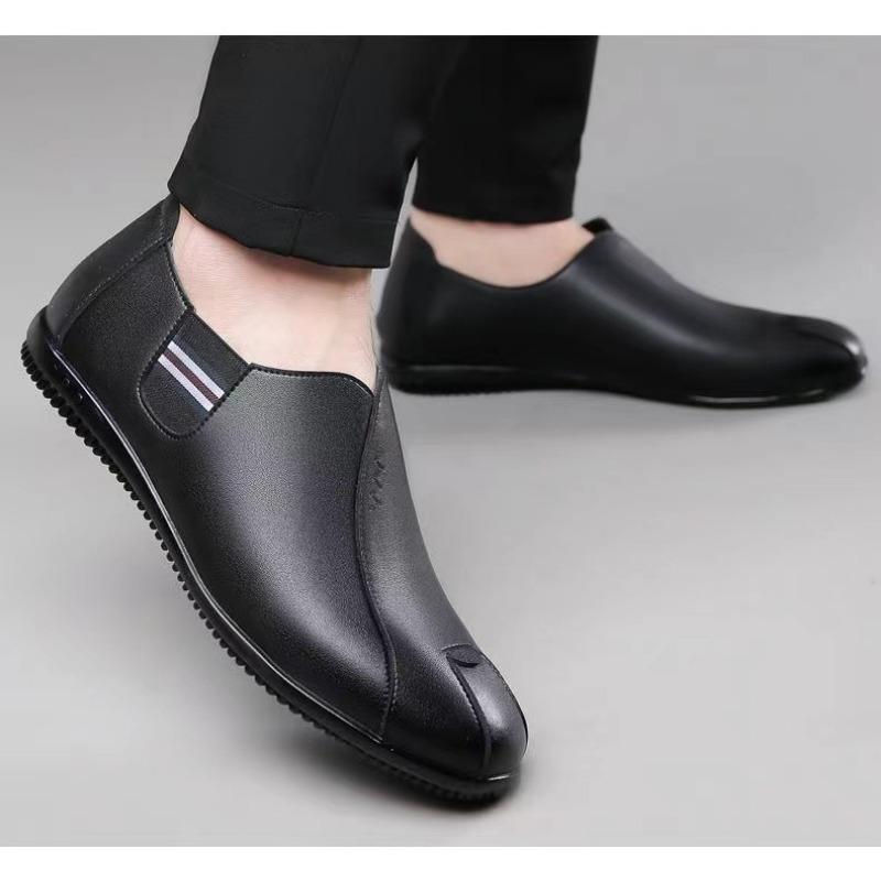 Fashion Men's New Casual Flat Shoes Spring Autumn Wear-resistant Soft Slip-on Designer New Loafers Male Comfortable Leather Shoes