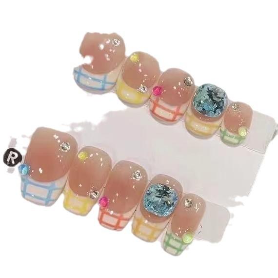 Pure Hand-made Phototherapy Wearable Nail Tablets Rainbow Trap Wearable Nail Finished Product Reusable Nail Patches