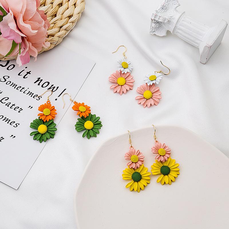 925 Sweet And Small Quan Zhilong Gd Daisy Stud Earrings Mori Girl Asymmetrical Flower Earrings Female