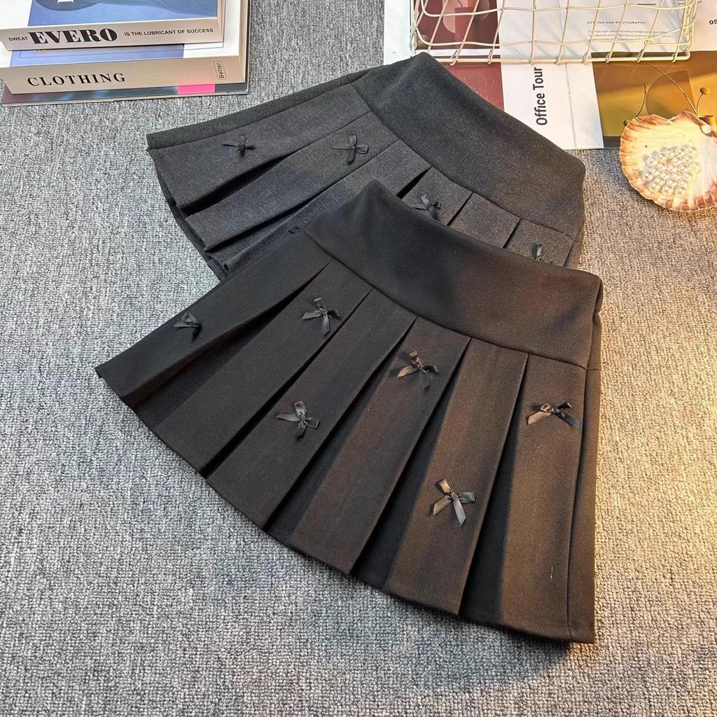 2025 Spring/Fall Girls' Korean Pleated Wool A-Line Skirt - Versatile Short Skirt Pants for Little Girls