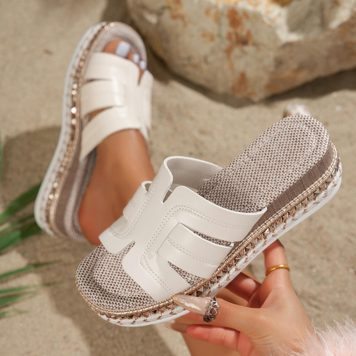 

Большие размеры, классные тапочки с толстой подошвой, женские, новые летние повседневные тапочки на танкетке 2025 года, удобные однотонные тапочки с квадратным носком 42 белый