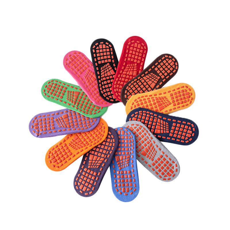 Rutschfeste gepunktete Trampolin- und Yoga-Socken für Kinder und Erwachsene