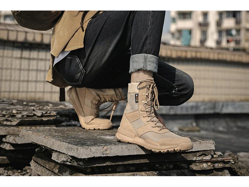 Men's Lightweight Breathable High-Top Desert Combat Boots for Outdoor Military Use