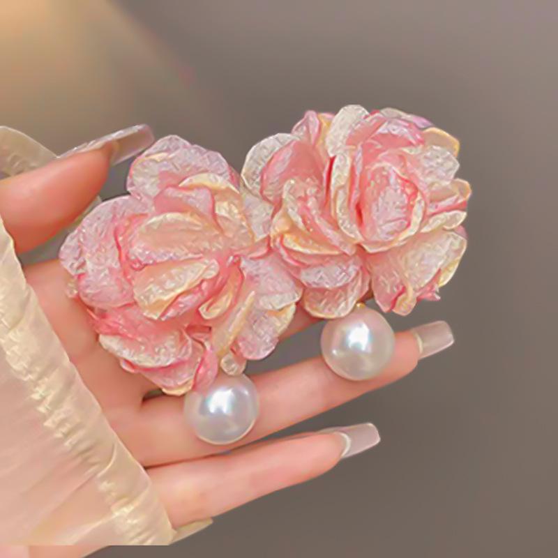 Pendientes de Clip de Flores Nuevos y Elegantes para Mujer 2025 - Diseño Nicho de Verano, Joyería de Alta Gama para Orejas No Perforadas