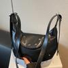 Trendy Rivets, High-end Texture, Large Capacity, Fashionable and Retro, Single-shoulder Crossbody, Underarm Dumpling Bag