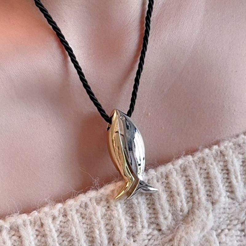 Chic Fish Symbol Necklace Representing Freedom Minimalist Style Adjustable Rope Chain Enhances Neckline Beauty for Fashionable Women