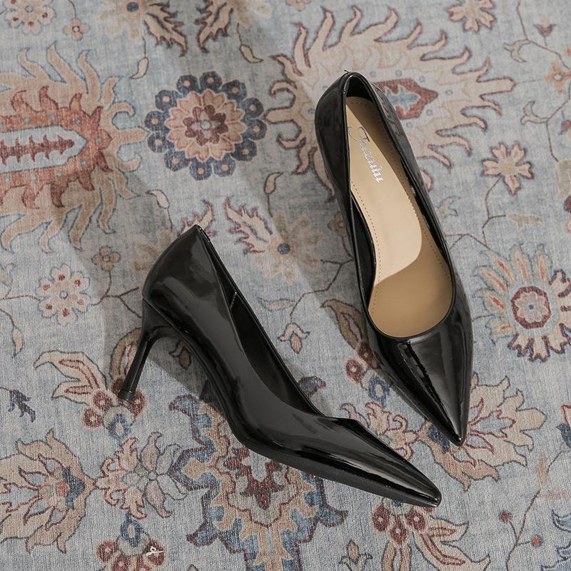 

Fashion versatile high heels women s 2025 new patent leather pointed sexy stiletto shoes black professional work shoes 34 чёрный