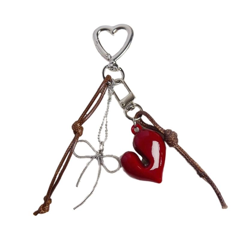 Fashionable Heart Accessory Keychain Stylish Bag Hanging Ornament Alloy Texture Suitable for Bags and Phones Decorating