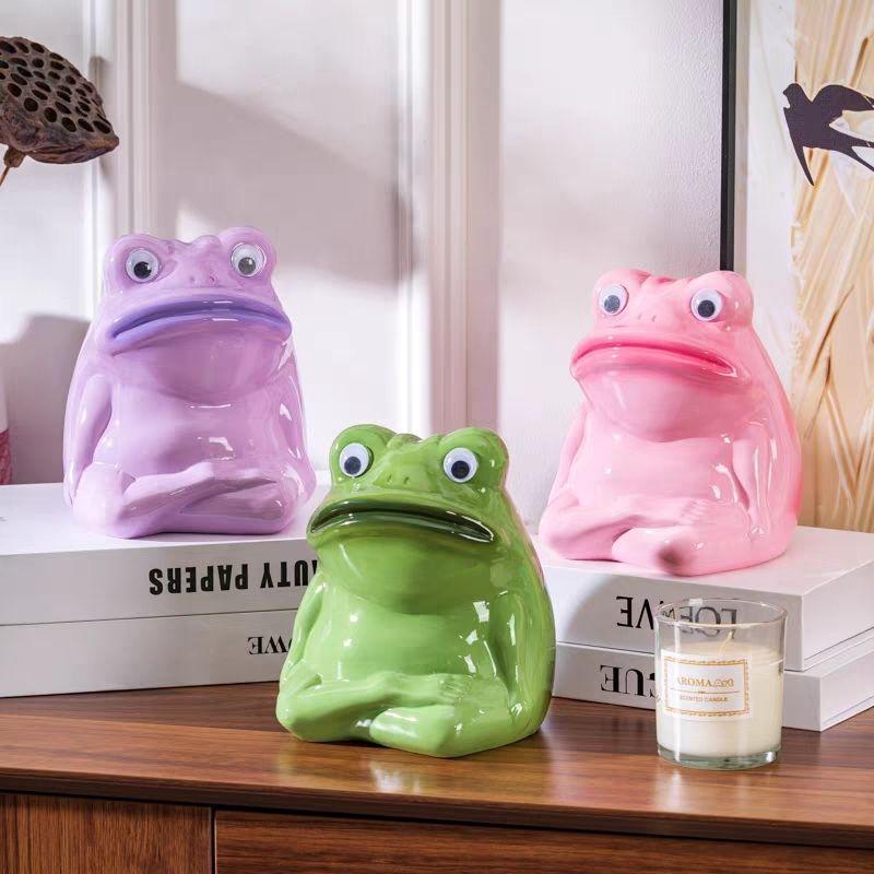 Ceramic Metaphysical Frog Ornament Cartoon Kid's Piggy Bank Creative Wine Cabinet Living Room Desktop TV Cabinet Decorative Gift