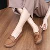 Alte Pekinger Stoffschuhe 2025 Frühling Neue Damen Bequeme Weiche Sohle Mama Schuhe Bohnenschuhe Flache Damen Einzelschuhe
