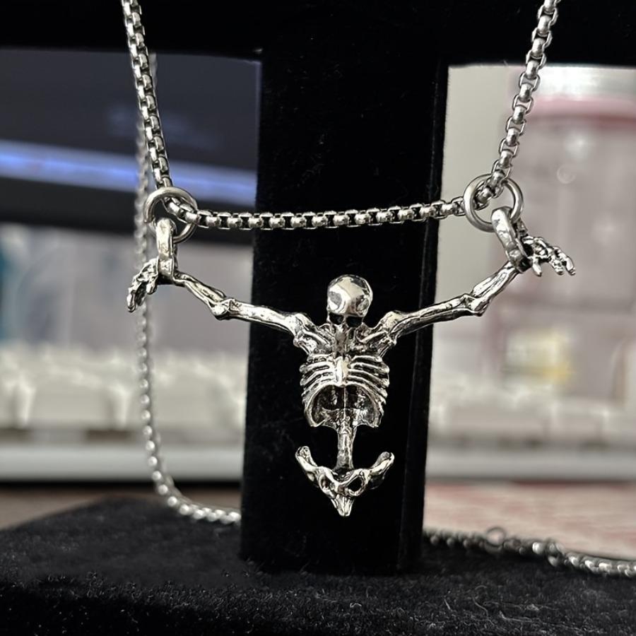 New Stylish Dark-Colored Skull Pendant Necklace, Unique Retro Punk Hip-Hop Skeleton Accessory for Halloween