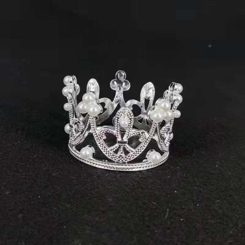 Mini Crown Cake Decoration Princess Topper Pearl Tiara Children Hair Ornaments for Wedding Birthday Party Cake Decoration
