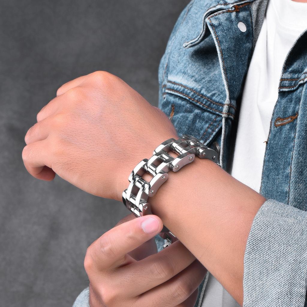 Men's Hip-hop Domineering 22mm Bicycle Type Stainless Steel Bracelet, Trendy Titanium Steel Men's Bicycle Bracelet