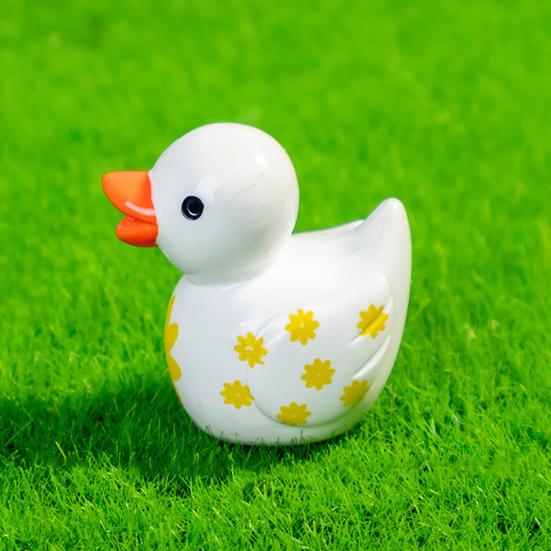 12Pcs Mini Flower Duck Figurine Yellow White Duck Resin Statue Miniature Animal Ornament Home Office Desktop Decoration Dollhouse Accessories