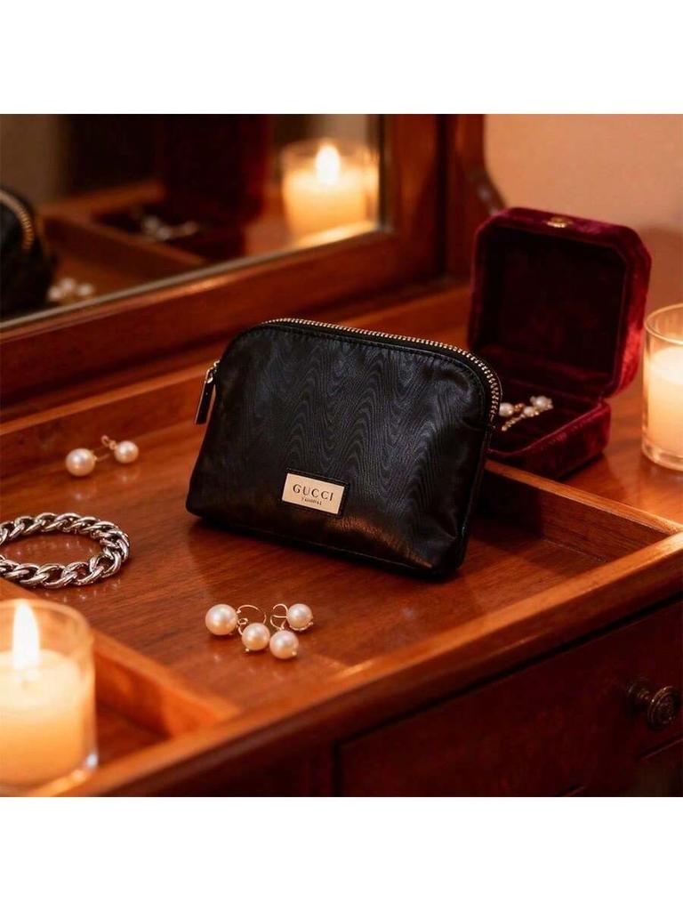 Women Black Retro Makeup Bag, Clutch Bag and Storage Bag, Suitable for Carrying When Going Out GUCCI-GIFT-84
