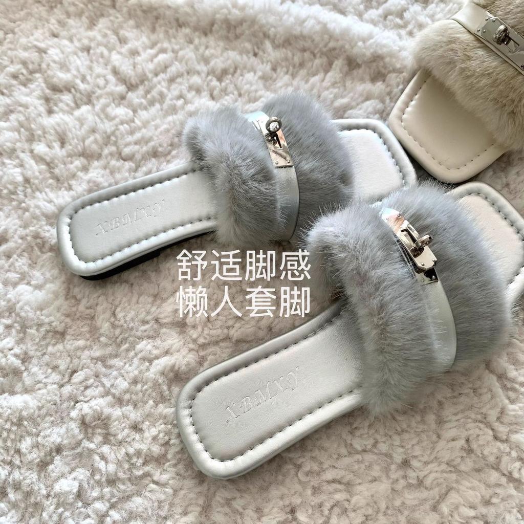 Quiet Luxury Daughter Feeling~ Temperament Sister Old Money Wind Fluffy Slippers Female Lady Lazy Drag Wear 2025 New Models