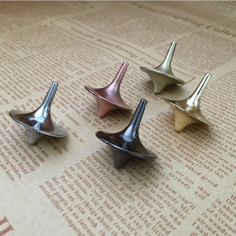 Inception Movie Metal Gyro Decompression Pendant - Creative Rotating Toy Gift for New Year & Christmas
