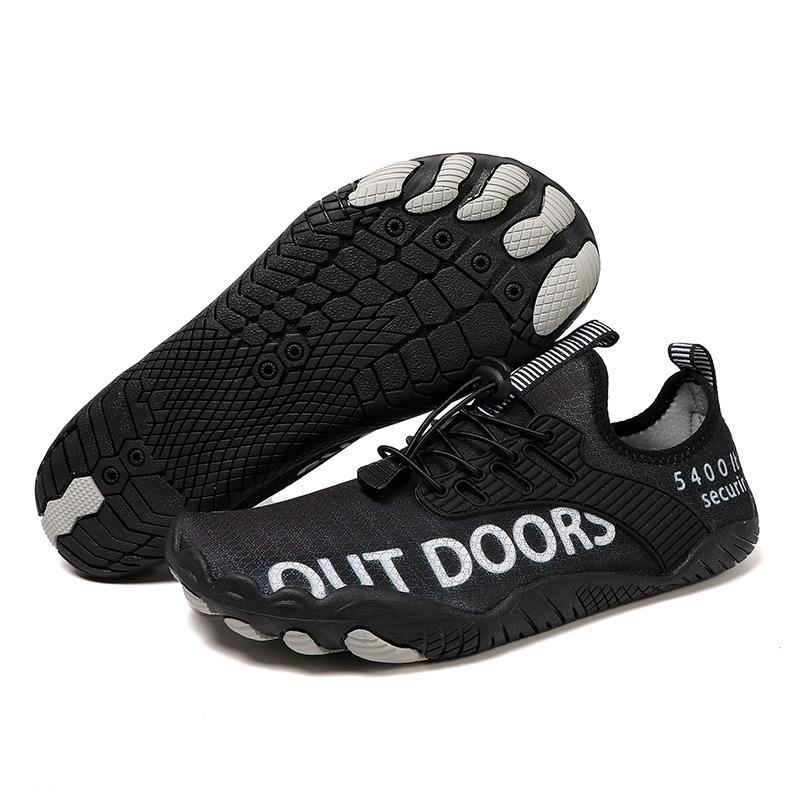 Pár brodících bot do potoka, outdoorové sportovní boty, lehké a rychleschnoucí plážové boty, turistické boty s pěti prsty