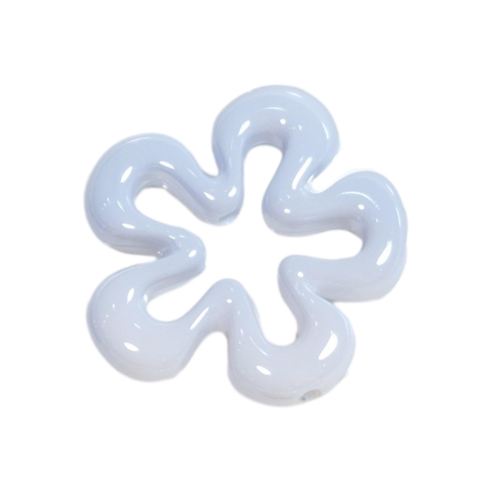 

Hollow Flower Pendants Resin Flower Charm Small Flower Necklace Bracelets Supplies Resin Material for Bracelets Necklace синій
