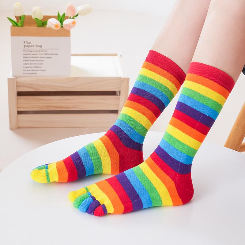 Damen Regenbogen Zehensocken aus Baumwolle: Herbst/Winter Schweißabsorbierend, Warm, Zehensocken mit geteilten Zehen und kurzem Schaft