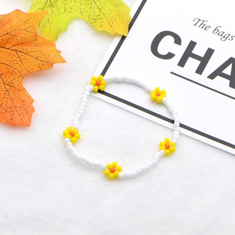 

Браслет в стиле Хёны «Энергичная девушка с ромашками»: Японский и корейский дизайн цветка из рисовых бусин