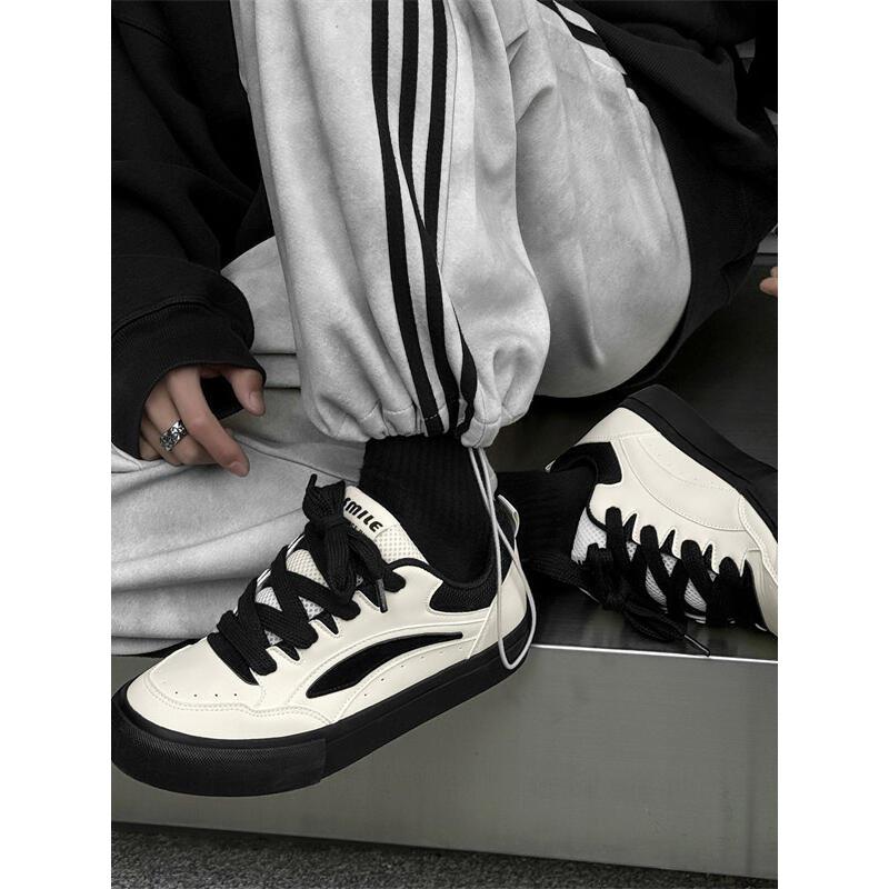 Men's 2025 Summer Retro Sneakers - Niche Design, Thick-Soled Casual Sports Loafers