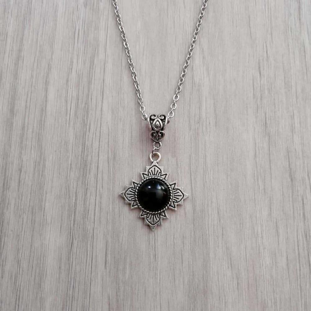 Gothic Sliver Color Hollow Out Celtic Knot Natural Stone Pendant Necklace for Women Men Halloween Party Pagan Witchcraft Jewelry