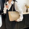 Grenzüberschreitende gewebte Handtasche mit großem Fassungsvermögen für Damen, 2025 neue Vintage- vielseitige Schultertasche mit Unterarmgriff und Tragetasche.