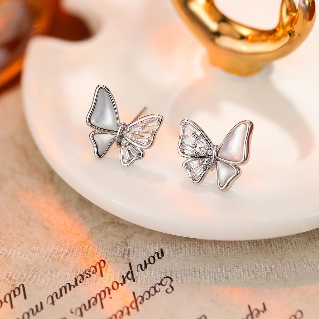 Hochwertiger Luxus Natürliche Muschelohrstecker S925 Silbernadel Ohrringe Leichter Luxus High-End Stil Temperament Ohrringe Frauen