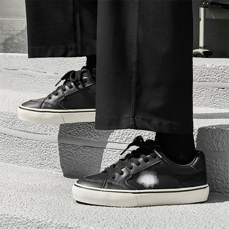 Fashion Fashion Men Skateboarding shoes Casual Sport Shoes Platform Sneakers Outdoor Breathable  Running Shoes men Tennis Shoes