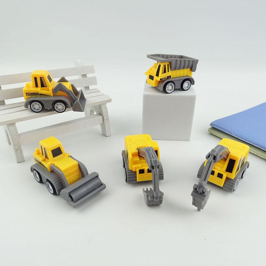 5 Mini Excavators For Engineering Vehicles, Detachable Car Ornaments, Architectural Themes, Birthday Gifts, Festive Ornaments