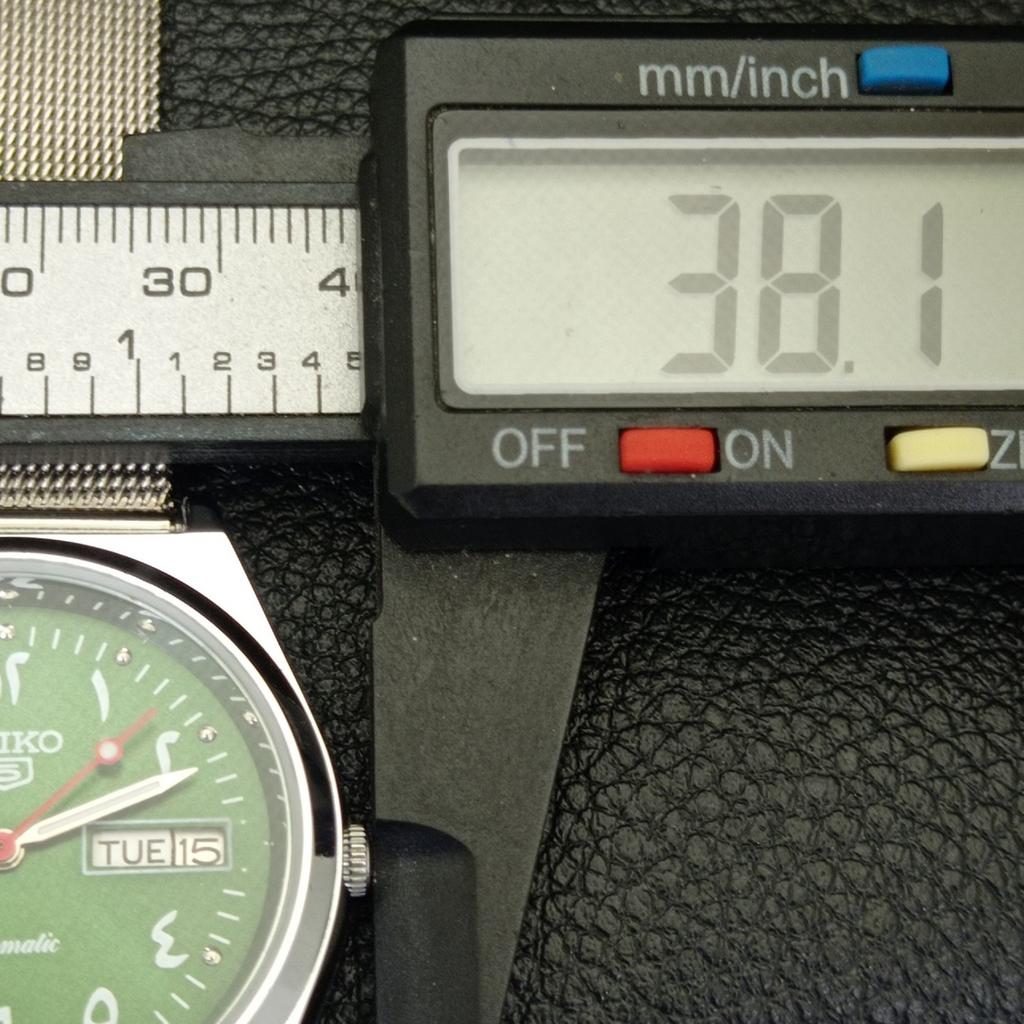 AUTOMATIC VINTAGE REFURBISHED SEIKO 5 6309A JAPAN MENS GREEN WATCH a441390-5 Sk-a441390