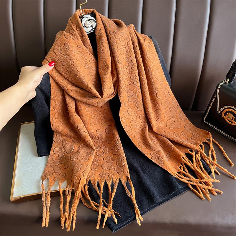 New Embossed Cashmere Women's Winter Scarf Warm Chunky Shawl Luxury Designer Tassels Pashmina Bufanda Lady Wrap Man Scarves