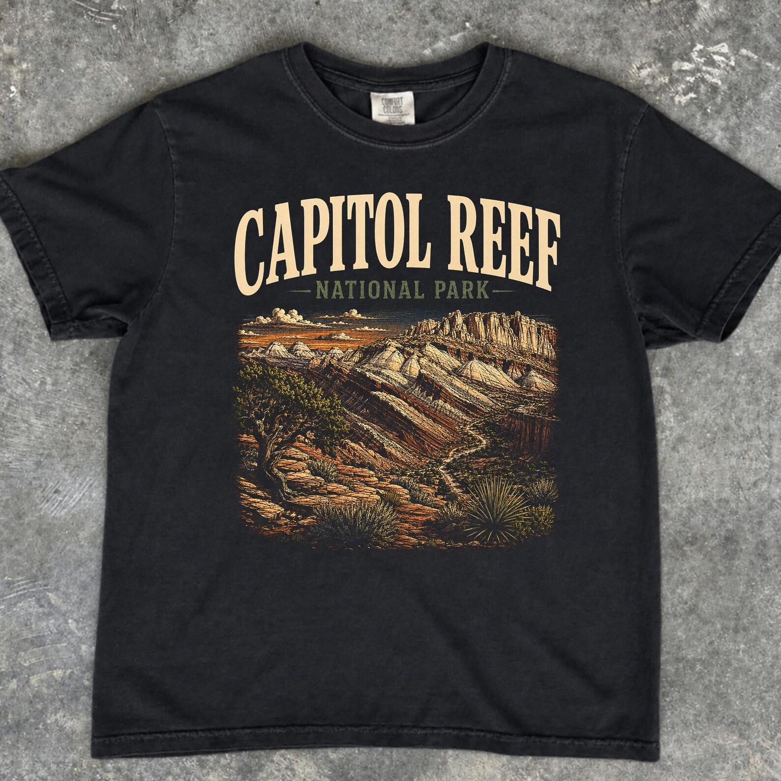 Vintage Capitol Reef National Park Tee, Retro Utah Canyon Landscape Shirt, Scenic Desert Travel Graphic, Nature Lover Gift M