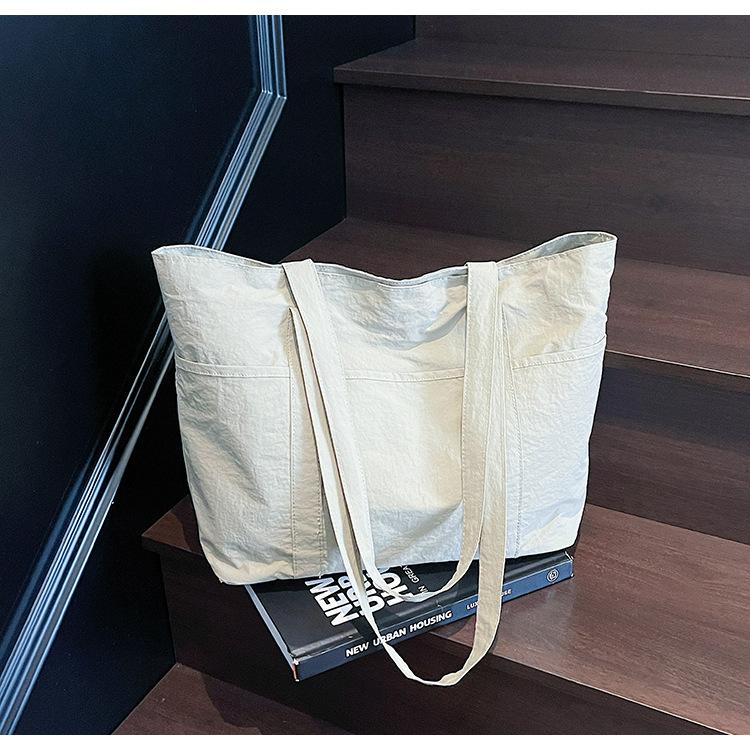 Simple Commuting Versatile Large-capacity Tote Bag, High-value Commuting Shoulder Canvas Bag When Going To Work and Going Out