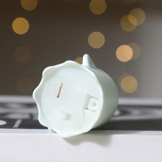 6Pcs Halloween Mini Light-up Ghost Figurine Resin Miniature Table Ghost Lights for Halloween Party Favors Home Garden Decoration