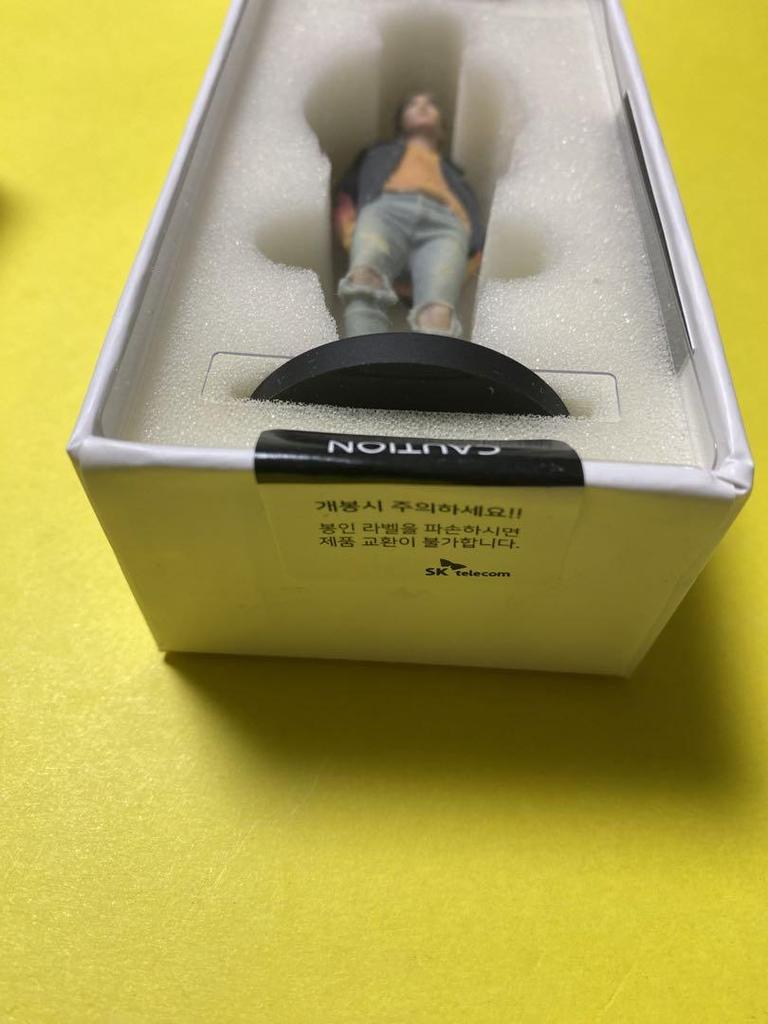 [USED] Official BTS Hoseok Hobi J-Hope SK Telecom Figure