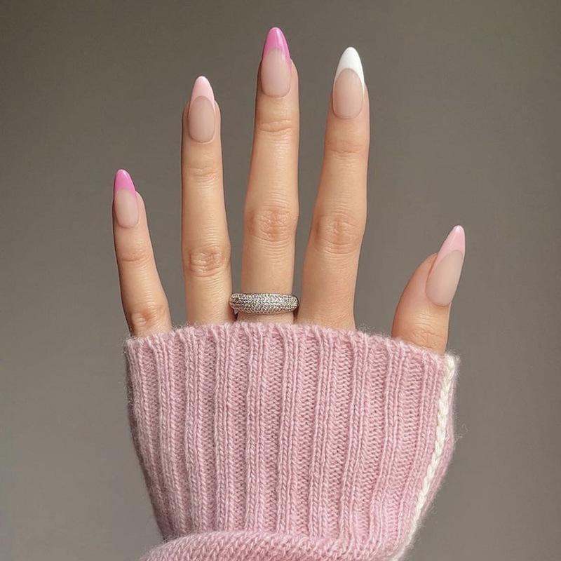 24 Piezas Negras Desmontables Almendra Francesas Cobertura Completa Uñas Postizas Con Líneas Plateadas de Mariposa Stiletto Press On Nails Para Manicura DIY