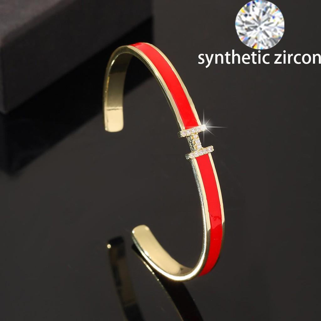 Zircon Letter Open Bangle: Luxury Commuting Bracelet, Exquisite Fashion Jewelry for Women, 2025 Edition.