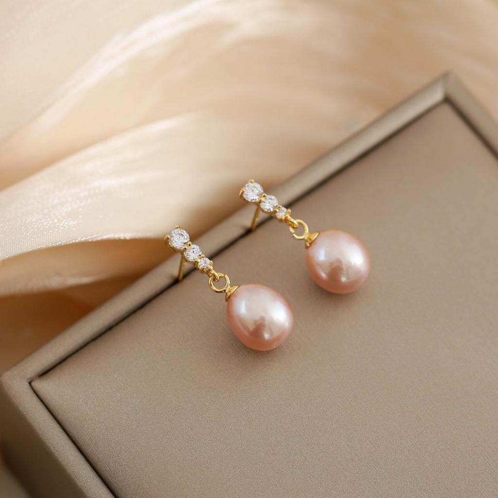 Natural freshwater real pearl stud earrings femininity Korean Tremella retro water drop versatile classic wind earrings for mother