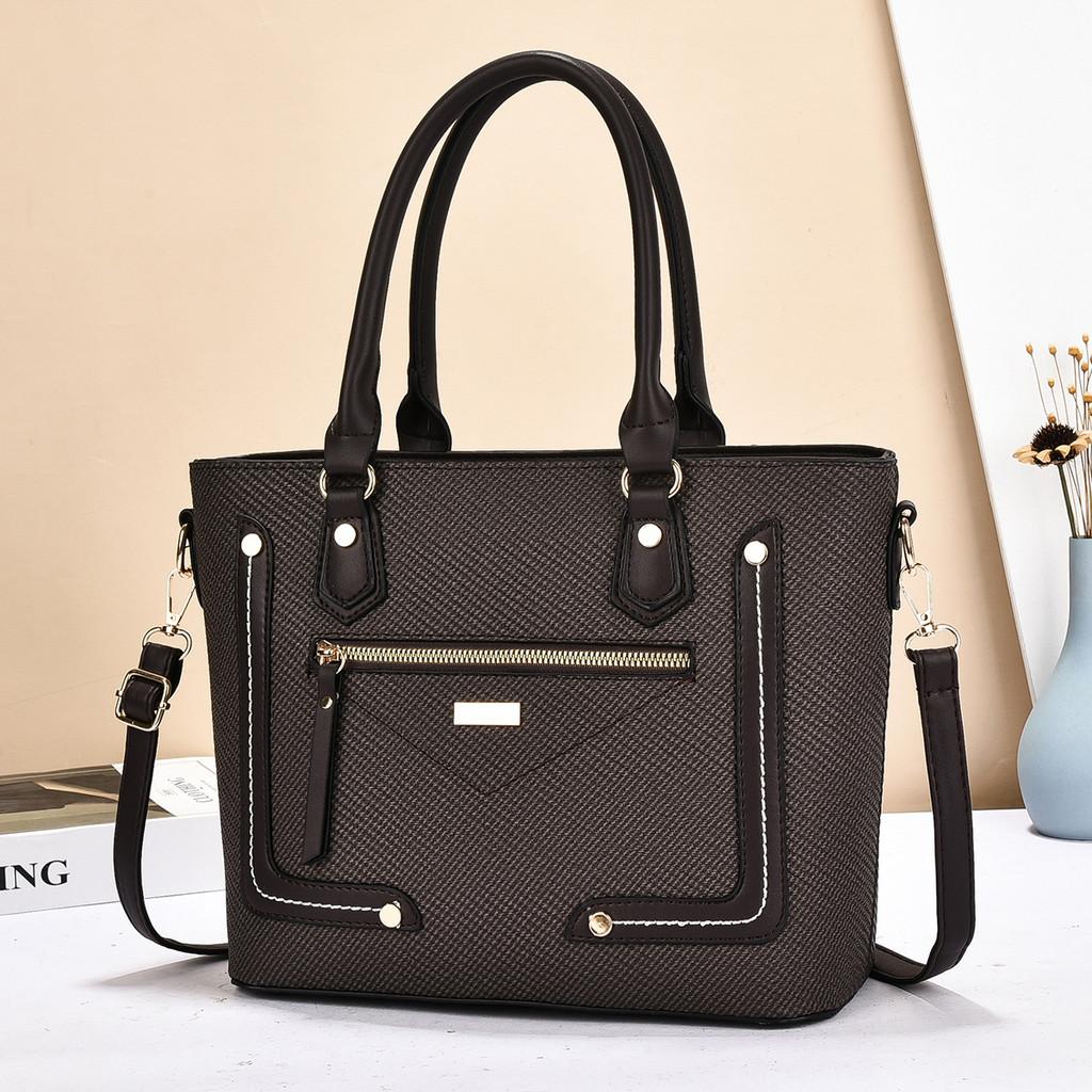 

Vintage European Style Tote Bag For Women With Pu Material And Multiple Pockets кавовий