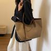 2026 Women Tote Bag Versatile Texture Retro Solid Luxury Designer Large Capacity Handbag New Ladies Commuter Bags Shopping Trav