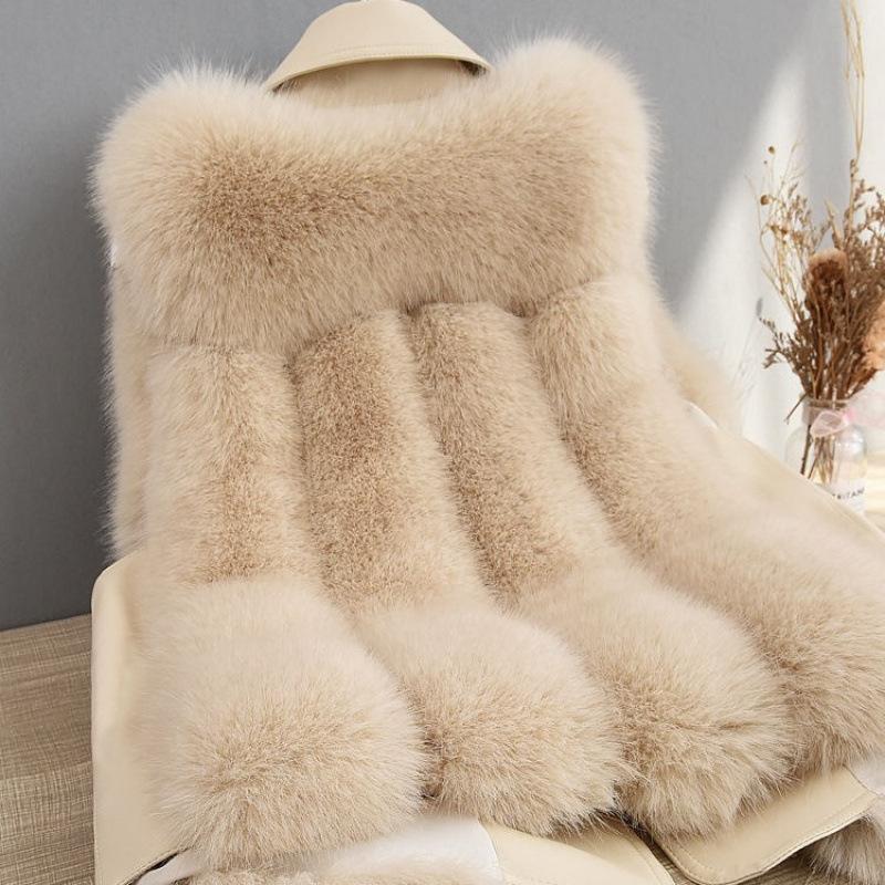Autumn and Winter New Leather Vest Short Imitation Fox Fur Coat Slim Mao Mao Tank Top Vest.