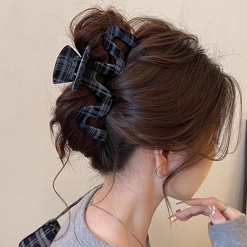 Korean Large Hair Clip For Women Acrylic Grab Plaid Plush Hair Claw Irregular Shark Clips Daily Trendy Hair Accessories