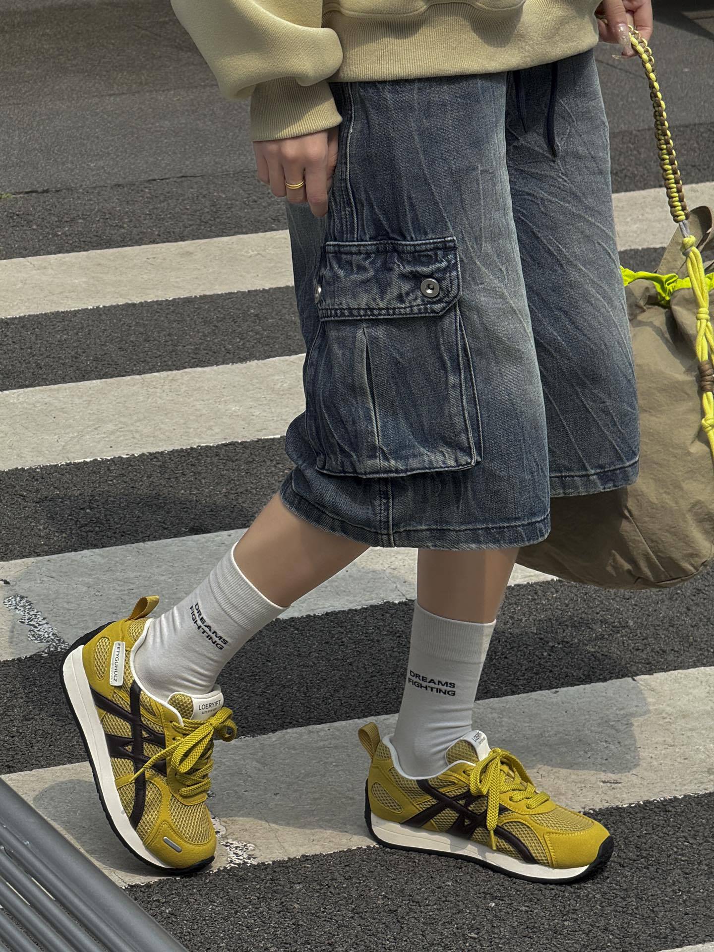 

Popular thick-soled German training shoes 2025 spring and summer new heightening retro casual versatile soft sole light and comfortable Forrest Gu 40 жёлтый