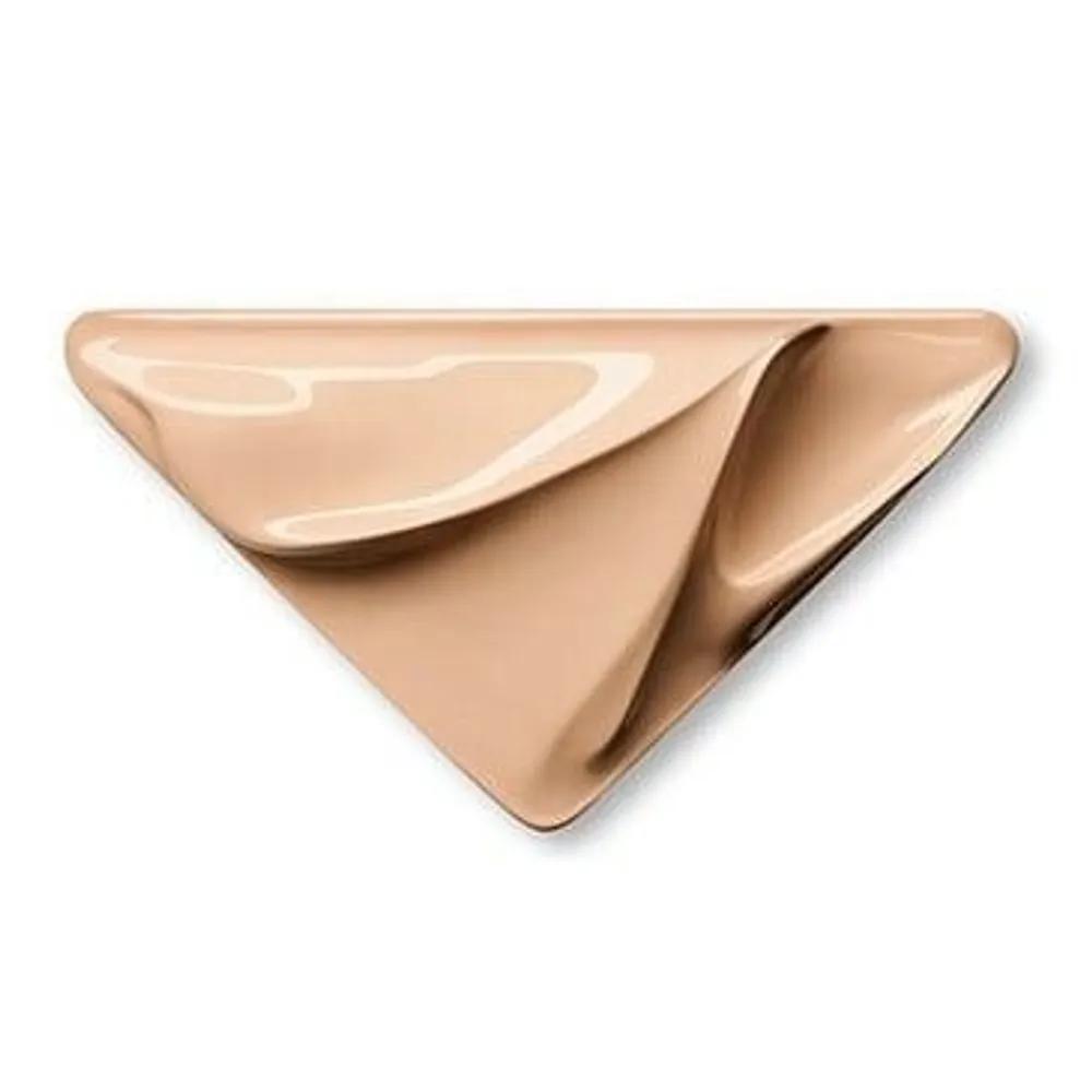 Prada Beauty Foundation Cushion Serum Mesh