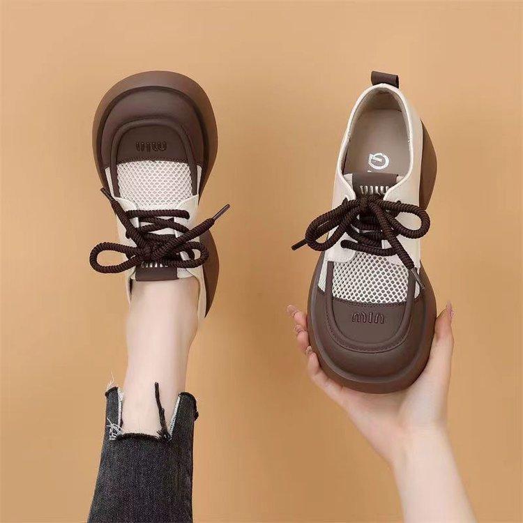 

Женские туфли на шнуровке, на толстом каблуке, из маленькой кожи, на лето 2025 года, новые дышащие сетчатые одинарные туфли, лоферы на толстой подошве для работы, увеличивающие рост 40